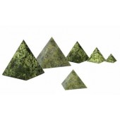 Pyramide aus Naturstein, 40x40x40 mm